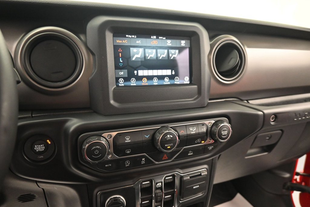 Used 2022 Jeep Wrangler Unlimited Sport AWD/4WD image 25