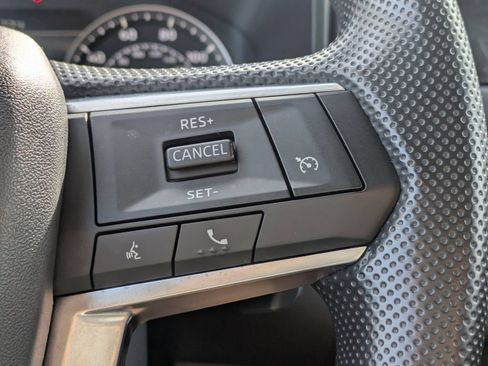 Used 2025 Mitsubishi Outlander ES FWD image 25