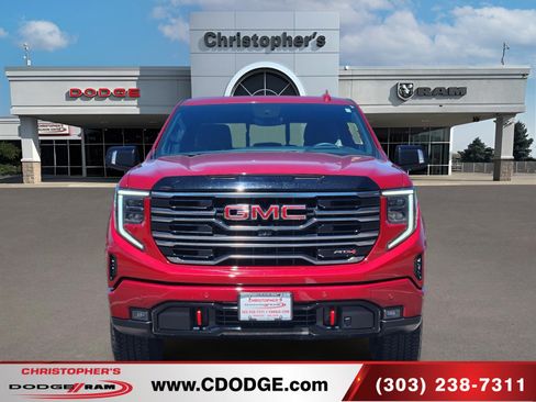 Used 2025 GMC Sierra 1500 AT4 w/ AT4 Premium Package AWD/4WD image 8