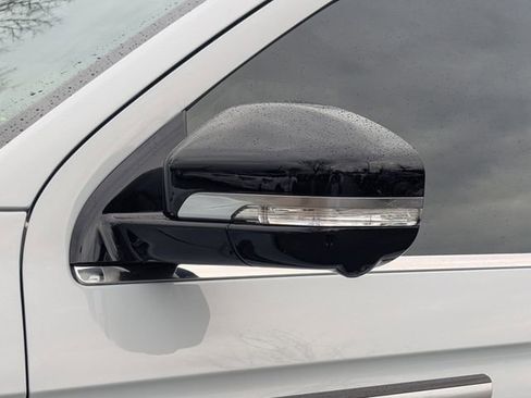 New 2026 Lincoln Navigator Reserve image 11