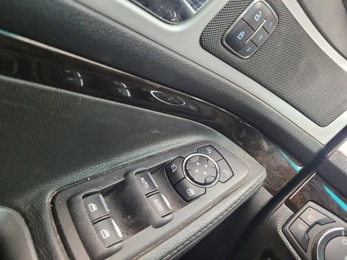 Used 2014 Ford Explorer Limited w/ Equipment Group 302A AWD/4WD image 27
