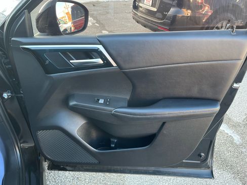 Used 2022 Mitsubishi Outlander SE image 22