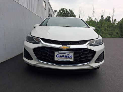 Used 2019 Chevrolet Cruze LT w/ Convenience Package FWD image 6
