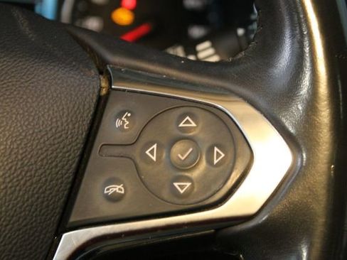 Used 2019 Chevrolet Traverse RS image 23