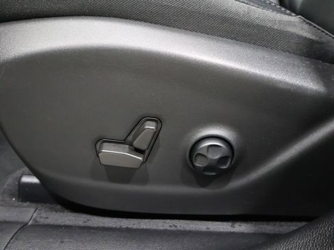 Certified 2021 Jeep Cherokee Latitude Lux w/ Comfort/Convenience Group image 13