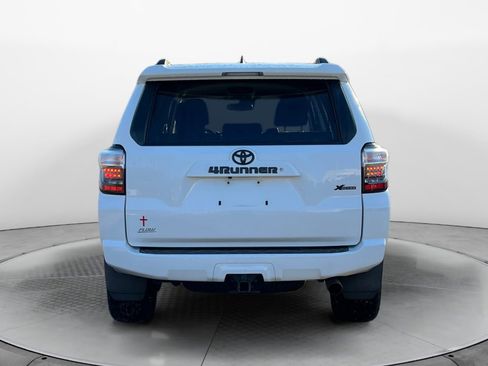 Used 2020 Toyota 4Runner SR5 image 6