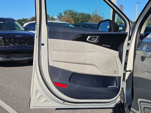 New 2026 Kia Carnival SX Prestige FWD image 13