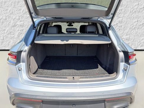 Used 2026 Porsche Macan Turbo AWD/4WD image 12