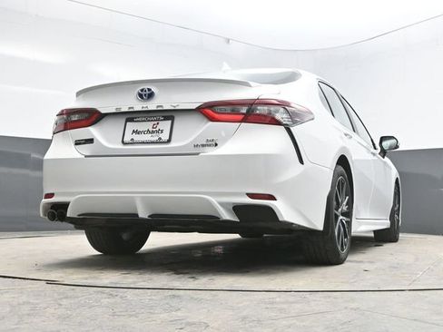 Used 2022 Toyota Camry SE image 31