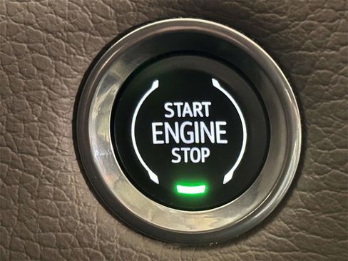 Used 2023 GMC Yukon Denali w/ Denali Reserve Package image 30