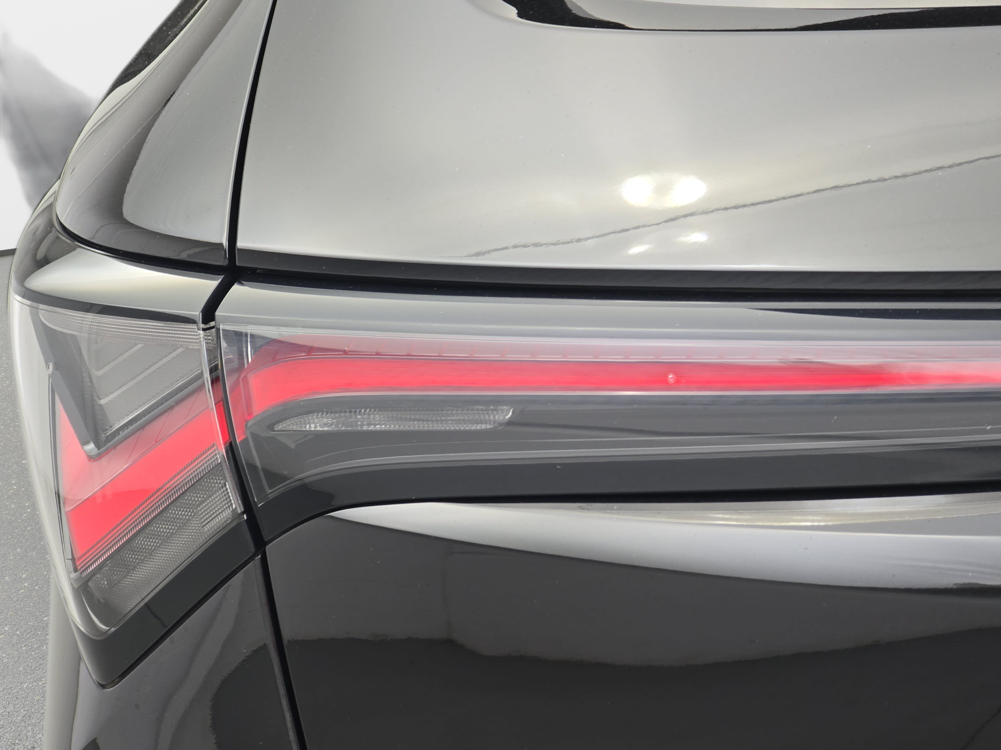 Certified 2025 Acura ADX FWD image 34