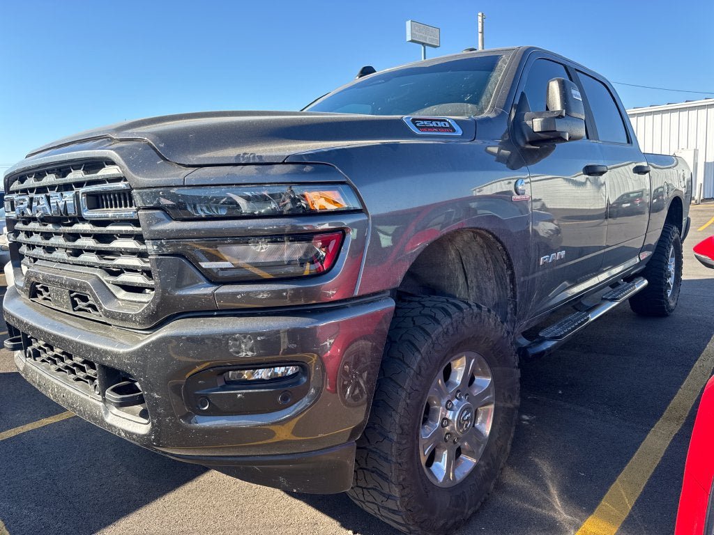 Used 2025 RAM 2500 Big Horn AWD/4WD image 1