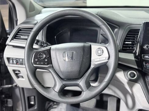 Used 2019 Honda Odyssey EX image 12