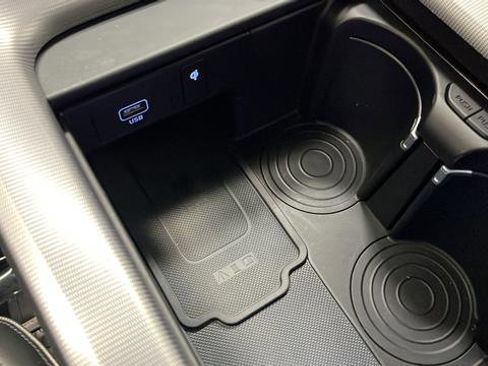 Used 2024 Hyundai Palisade Calligraphy image 36