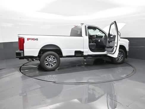 New 2025 Ford F250 XLT image 27