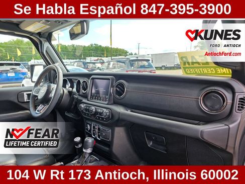 Used 2023 Jeep Gladiator Overland AWD/4WD image 35