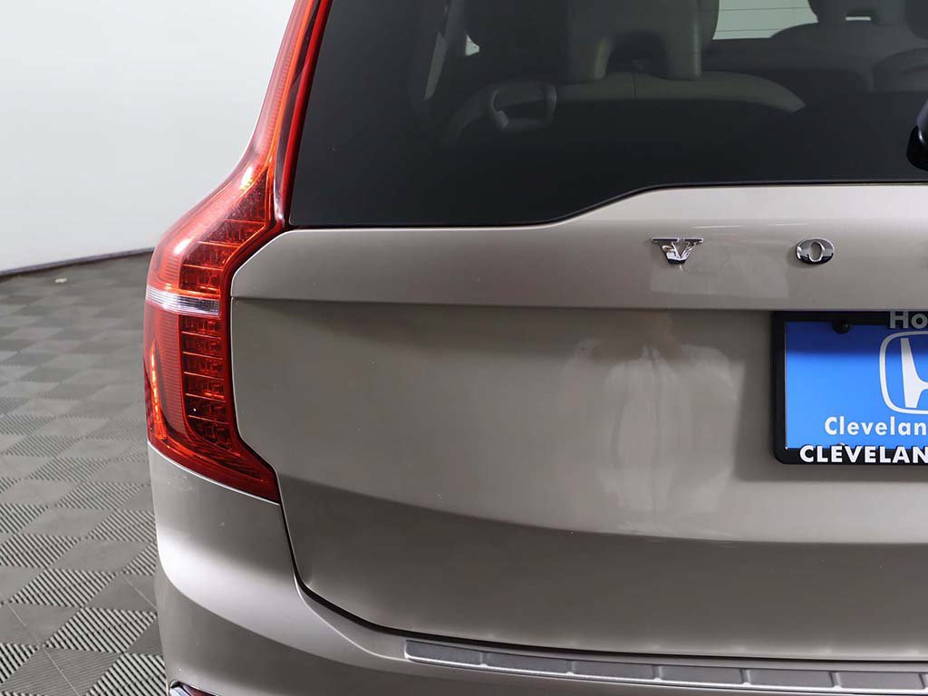 Used 2024 Volvo XC90 T8 Plus w/ Protection Package Premier AWD/4WD image 19