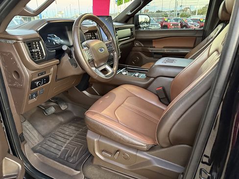 Used 2023 Ford Expedition Max King Ranch image 15