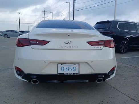 Used 2019 INFINITI Q60 Red Sport 400 w/ Proassist Package RWD image 8
