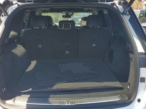 Used 2022 Jeep Grand Cherokee Summit AWD/4WD image 11