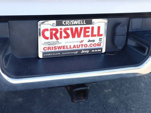 Used 2019 RAM 1500 Laramie image 9