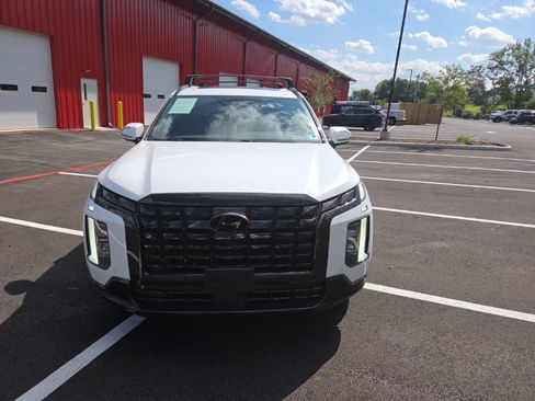 Used 2024 Hyundai Palisade Calligraphy AWD/4WD image 2