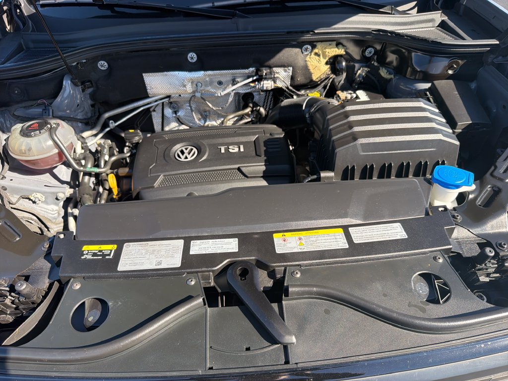 Certified 2022 Volkswagen Atlas Cross Sport SEL AWD/4WD image 31