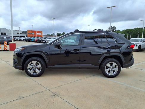 Certified 2025 Toyota RAV4 XLE w/ Convenience Package image 9