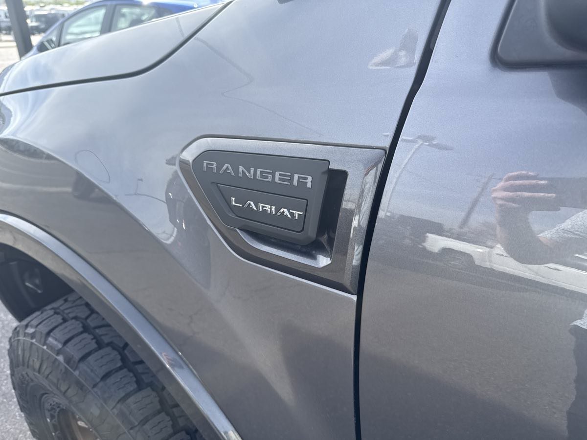 Used 2021 Ford Ranger Lariat w/ Tremor Off-Road Package AWD/4WD image 10