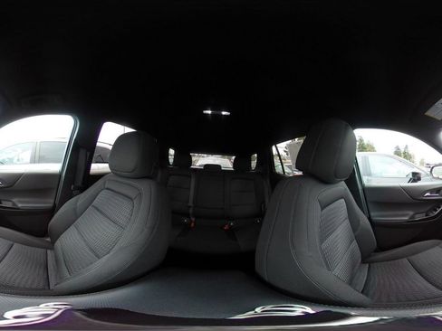 Used 2025 Chevrolet Equinox LT FWD image 42