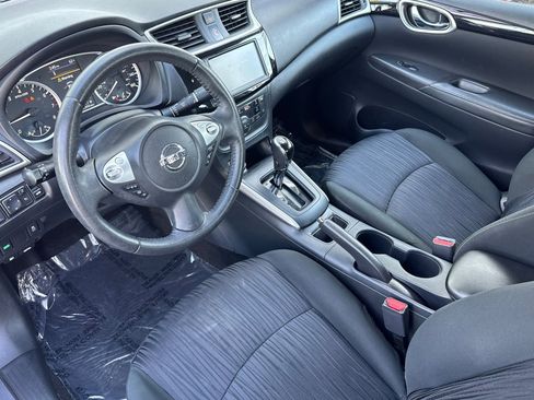 Used 2019 Nissan Sentra SV image 4