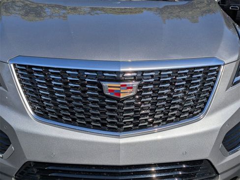 New 2026 Cadillac XT5 Luxury image 11