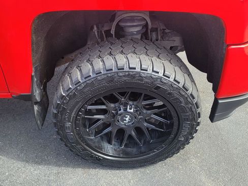 Used 2018 Chevrolet Silverado 1500 Custom w/ Custom Convenience Package image 15