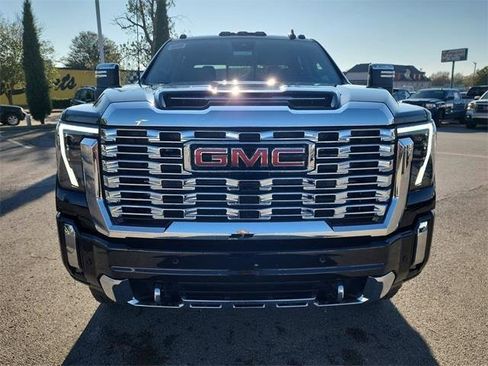 New 2026 GMC Sierra 2500 Denali w/ Denali Reserve Package image 11