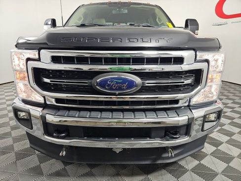 Used 2020 Ford F350 Lariat image 2