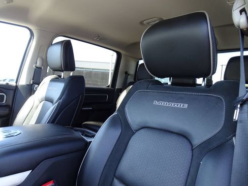 Used 2022 RAM 1500 Laramie AWD/4WD image 9