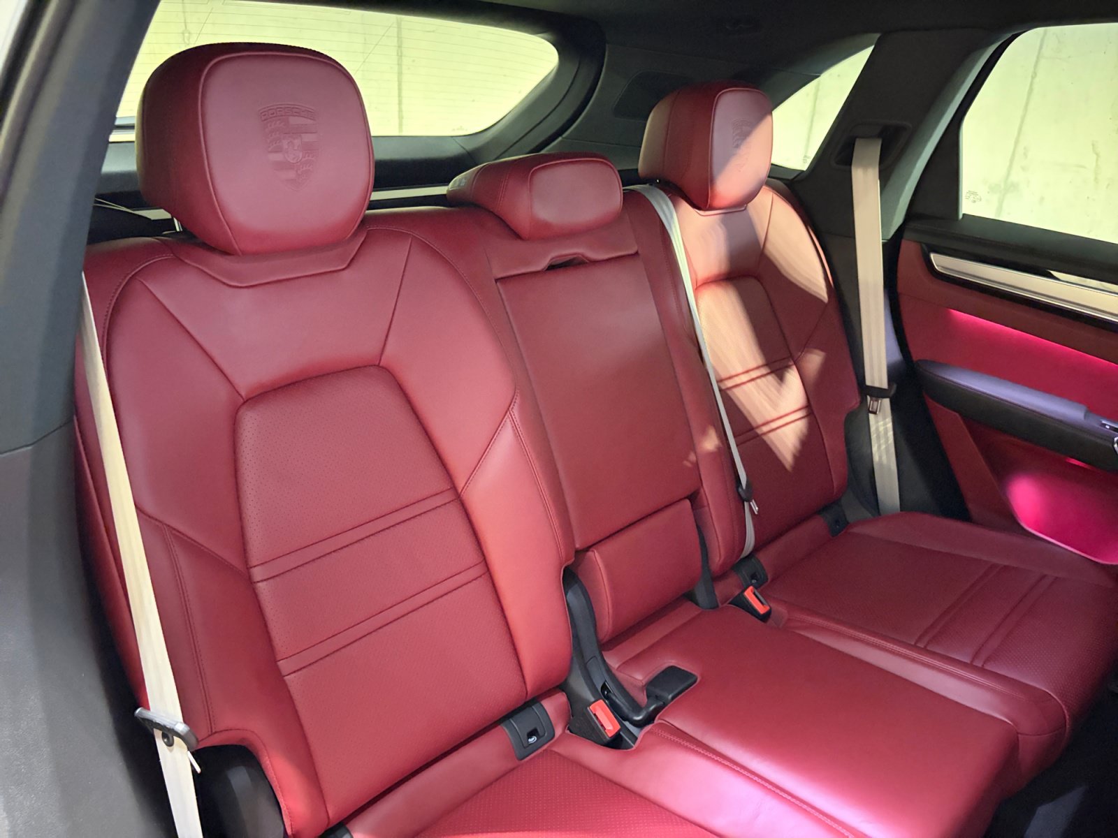 Certified 2023 Porsche Cayenne Platinum Edition AWD/4WD image 27