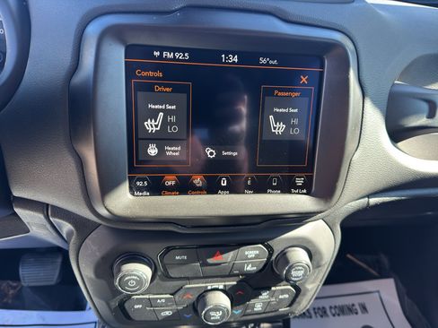 Used 2023 Jeep Renegade Limited image 14