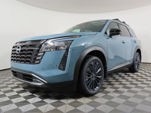 New 2026 Nissan Pathfinder SL image 14