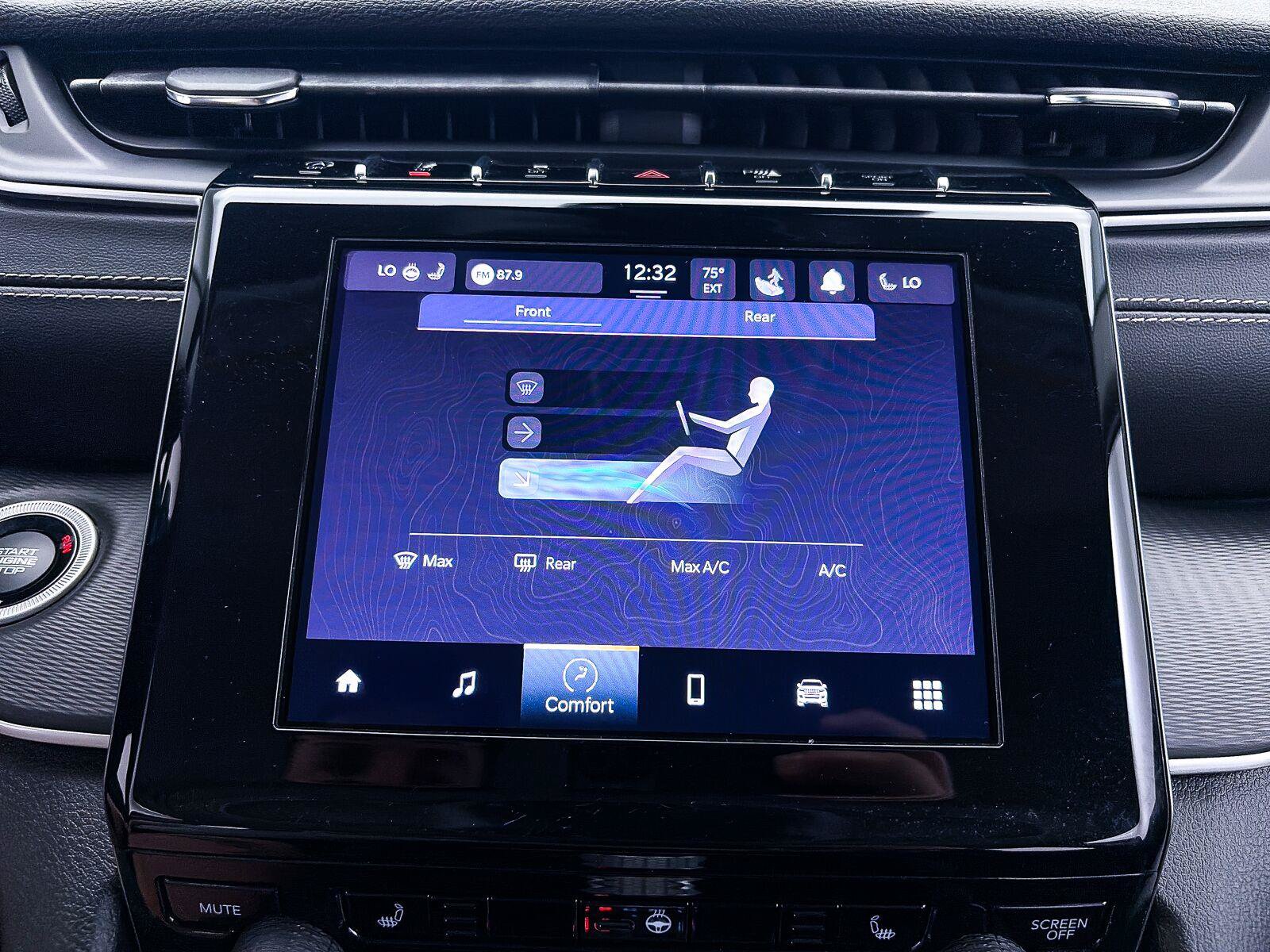 Used 2023 Jeep Grand Cherokee L Laredo w/ Luxury Tech Group I AWD/4WD image 25