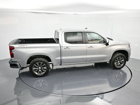 Used 2020 Chevrolet Silverado 1500 LT image 28