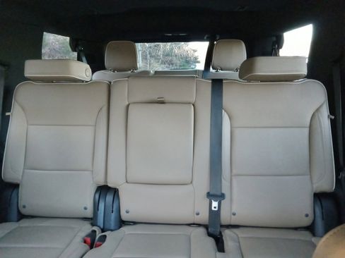 Used 2023 Chevrolet Tahoe Premier w/ Premium Package 2 image 28