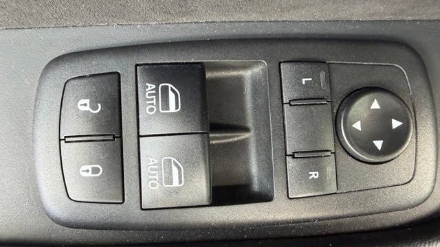 Used 2018 Dodge Challenger SRT Hellcat RWD image 14
