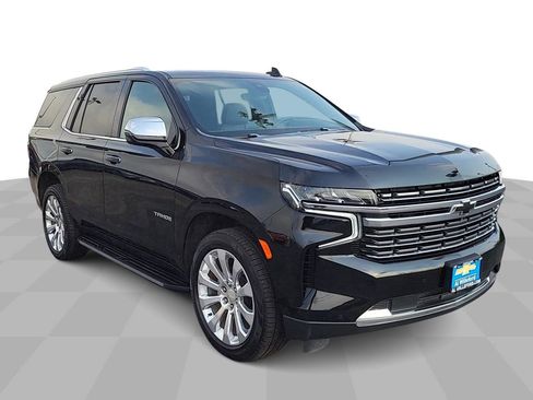 Used 2021 Chevrolet Tahoe Premier w/ Premium Package image 2
