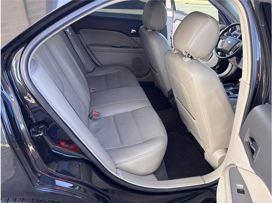 Used 2012 Ford Fusion Hybrid FWD image 13