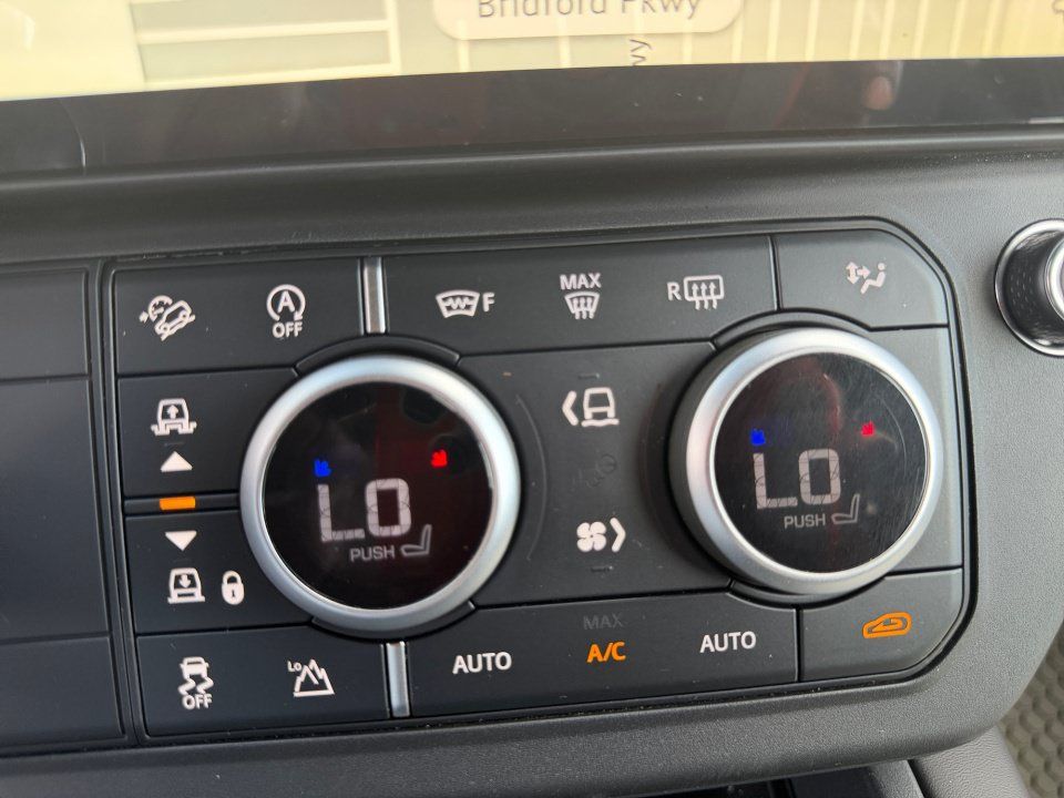Used 2026 Land Rover Defender 110 S AWD/4WD image 18