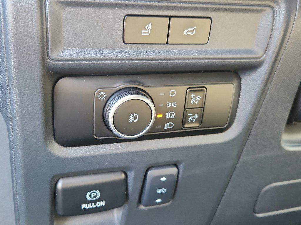 Used 2024 Ford Expedition Limited AWD/4WD image 27