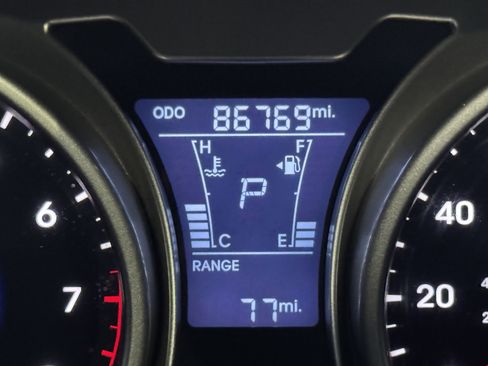 Used 2014 Hyundai Veloster image 29