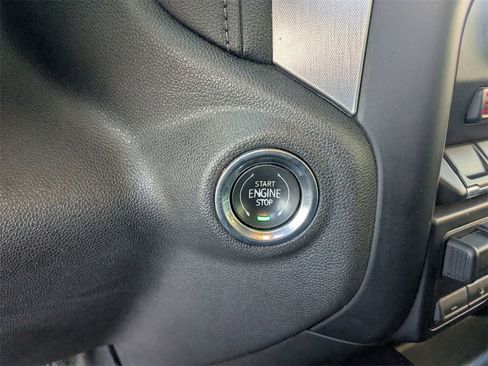 Used 2019 GMC Sierra 1500 SLT w/ SLT Premium Package image 22