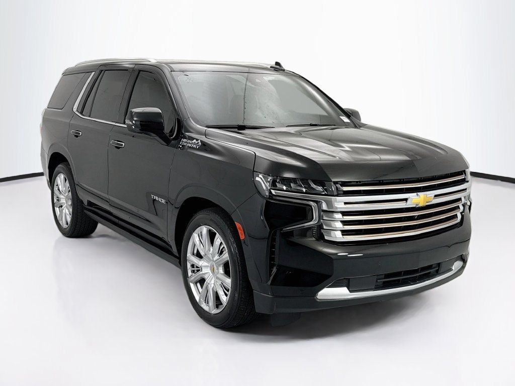 Used 2024 Chevrolet Tahoe High Country AWD/4WD image 3